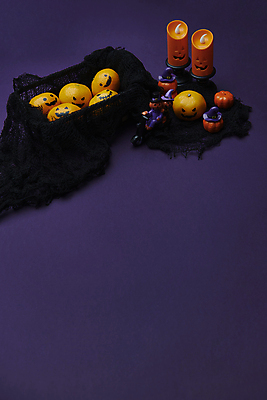 포토 JPG 스튜디오촬영 초 귤 사람없음 바구니 보라색 할로윈 가을 오브젝트 담기 잭오랜턴 카피스페이스 국내포토 계절 컬러 과일 모션 실내 공백 파일형식