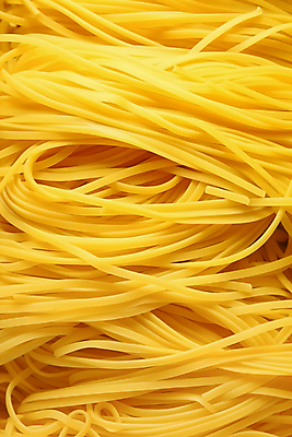 JPG 편집이미지 백그라운드 파스타 사람없음 노란색 가득함 파스타면 편집실사 AI포토 AI콘텐츠 컬러 서양음식 면류 CG 파일형식