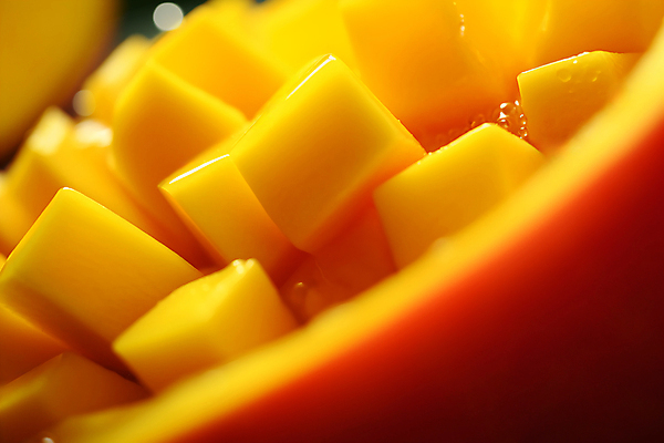 JPG 편집이미지 조각 단면 근접촬영 사람없음 노란색 자르기 큐브 디지털합성 열대과일 망고 애플망고 편집실사 AI포토 AI콘텐츠 뷰포인트 컬러 과일 모션 CG 파일형식