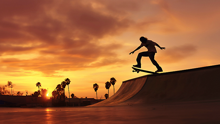 JPG 전신 구름 편집이미지 실루엣 하늘 한명 사람 풍경 성인 점프 일몰 스케이트보드 역광 성인한명만 편집실사 AI포토 AI콘텐츠 자연요소 1 모션 촬영기법 노을 보드_스포츠 CG 성인만 파일형식