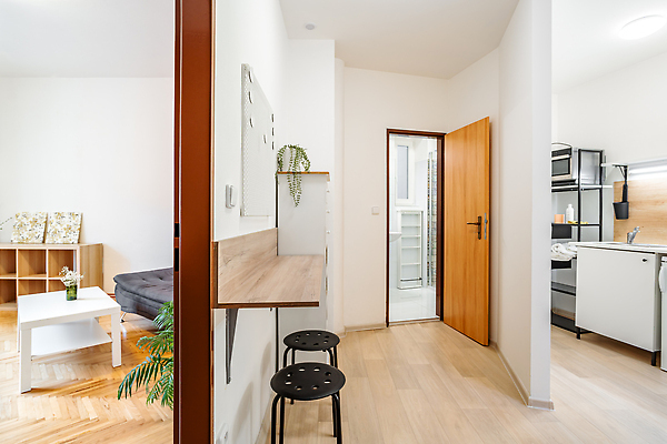 포토 JPG 해외이미지 라이프스타일 디자인 화초 벽 가구 백그라운드 의자 건축양식 창문 가정 탁자 새로움 선반 바닥 아파트 주택 실내 사람없음 내부 목재 장식 빛 유행 주방 방 흰색 재산 플랫 고급 우아함 오븐 계산대 캐비닛 싱크대 리빙 스타일 안락 해외202310 해외포토 나무 식물 건축 컬러 생활용품 컨셉 재료 건물 생활 금융 가전제품 사물함 개수대 파일형식