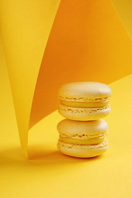 포토 JPG 해외이미지 사람없음 노란색 달콤 마카롱 해외202310 해외포토 컬러 디저트 맛 파일형식