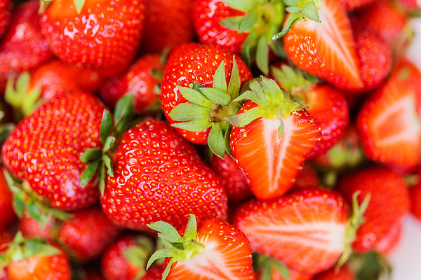 포토 JPG 해외이미지 과일 딸기 단면 사람없음 빨간색 무더기 해외202310 해외포토 컬러 파일형식