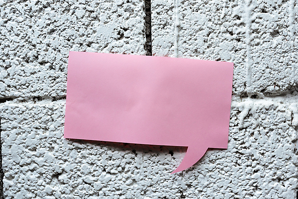 포토 JPG 해외이미지 종이 분홍색 백그라운드 말풍선 벽돌 아이디어 사람없음 카피스페이스 해외202310 해외포토 컬러 컨셉 공백 파일형식