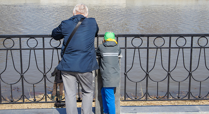 포토 JPG 해외이미지 라이프스타일 공원 할아버지 어린이 2 가족 자연 하늘 낚시 휴가 손자 휴식 함께함 사람 소년 성인 사람없음 야외 여름 강 걷기 맑음 봄 우정 산책 기쁨 가을 관찰 도시 손목시계 낚시꾼 세대 옛날 조부모 철책 해외202310 해외포토 계절 공공시설 노년 남자 감정 시계 컨셉 장신구 관계 모션 레저 날씨 생활 친구 손주 생태계 파일형식