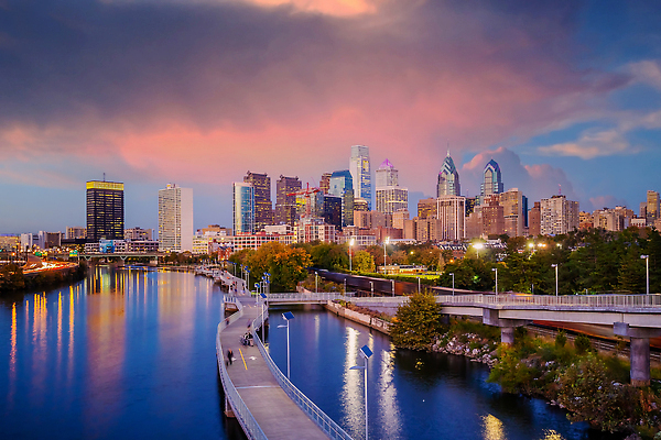 포토 JPG 해외이미지 건축양식 하늘 풍경 사람없음 건물 금융 강 도시풍경 탑 고층빌딩 미국 황혼 일몰 새벽 도시 도심 야간 지역 대도시 스카이라인 랜드마크 해외202310 해외포토 자연요소 건축물 건축 북아메리카 빌딩 경제 노을 파일형식