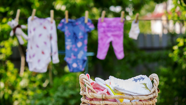 포토 JPG 해외이미지 드레스 옷 어린이 선 밧줄 백그라운드 셔츠 가사 가족 자연 하늘 건조 매달리기 소년 사람없음 야외 초록색 파란색 컬러풀 장난감 태양 유행 흰색 아기 신생아 직물 신선 면 코드 빨래 빨랫줄 작음 빨래집게 카피스페이스 해외202310 해외포토 자연요소 남자 줄 컬러 상의 관계 모션 집게 사람 공백 크기 생태계 파일형식