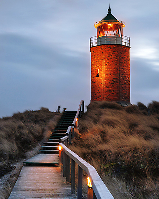 포토 JPG 해외이미지 구름 유럽 여행 건축양식 자연 하늘 등대 독일 파노라마 풍경 사람없음 야외 건물 관광지 황혼 일몰 새벽 시골 저녁 랜드마크 명승지 해외202310 해외포토 자연요소 건축물 건축 나라 촬영기법 노을 야간 생태계 파일형식