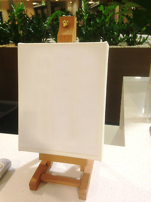 포토 JPG 해외이미지 디자인 종이 컬러 일러스트 프레임 실내 창조 선물 미술 서기 사람없음 우주 금속 스크린 페인트 공백 장비 정보 흰색 발표 오브젝트 사인 그림 화이트보드 예술가 쇼 캔버스 삼각대 패드 비어있는 해외202310 해외포토 모션 재질 문화예술 내부 파일형식