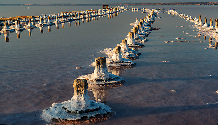 포토 JPG 해외이미지 호수 백그라운드 자연 건조 사람없음 야외 치료 물 뷰티 흰색 죽음 약초 크리스탈 휴양지 진흙 결정체 지구온난화 내추럴 우크라이나 짠맛 해외202310 해외포토 자연요소 유럽 컬러 의학 장소 풀_식물 맛 광석 생태계 기후변화 파일형식