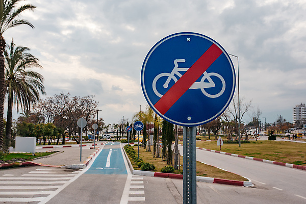 포토 JPG 해외이미지 라이프스타일 계절 공원 도로 길 선 스포츠 바다 여행 포즈 교통시설 자연 하늘 거리 건강 안전 사람 사람없음 야외 초록색 파란색 자전거 도시 승차 심볼 사인 순환 사이클링 루트 바이킹 선로 해외202310 해외포토 공공시설 컬러 교통 모션 생활 바이크 육상스포츠 시설 생태계 파일형식
