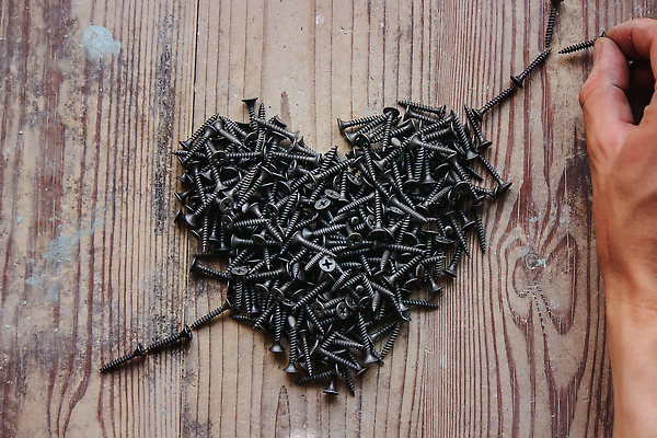 포토 JPG 해외이미지 직업 손 산업 백그라운드 패턴 지붕 노동자 사람없음 목재 빛 머리 금속 검은색 장비 기구 도구 공구 나사 업무 그룹 작업실 실 수리 은색 작음 철 무선 오브젝트 볼트 목공예 고정 공학 토막 건축업자 송곳 수목 철강 하드웨어 많음 해외202310 해외포토 나무 교육 건축 컬러 컨셉 무늬 재료 재질 신체부위 컴퓨터 작업 크기 공예 파일형식