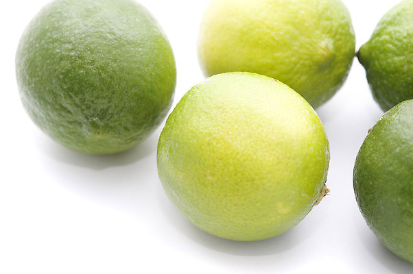 포토 JPG 해외이미지 음식 과일 재료 귤 건강 요리 사람없음 초록색 껍질 신선 맛 라임 향료 향 비타민C 해외202310 해외포토 컬러 컨셉 향기 냄새 비타민 파일형식