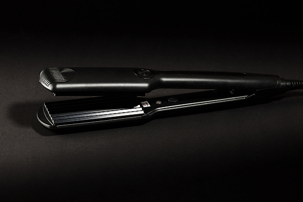 포토 JPG 해외이미지 외관 여자 컬러 백그라운드 장신구 사람없음 뷰티 유행 디지털 검은색 기계 화장품 장비 도자기 그룹 플랫 미용실 이발 수집 고객 머리장식 이발소 골절 돌봄 부티크 이발사 컬링 해외202310 해외포토 의학 모션 겨울스포츠 사람 장식 뷰티샵 파일형식