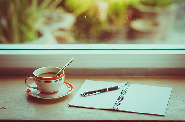 포토 JPG 해외이미지 라이프스타일 커피 음료 백그라운드 휴식 사람없음 컵 다이어리 공책 카페 작업 에스프레소 해외202004 해외포토 식기 컨셉 문구용품 생활 상점 사무용품 파일형식