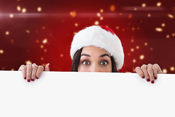 포토 JPG 해외이미지 여자 행복 포스터 별 포즈 백그라운드 크리스마스 산타모자 청소년 휴가 갈색머리 한명 미소 20대 컴퓨터그래픽 빨간색 빛 디지털 축제 흰색 축하 잡기 신용카드 소프트포커스 보여주기 카피스페이스 혼혈 해외202004 해외포토 자연요소 모자_잡화 1 헤어스타일 기념일 감정 컬러 컨셉 모션 촬영기법 표정 사람 청년 그래픽 금융 공백 다문화 파일형식