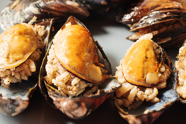 포토 JPG 해외이미지 전통 접시 문화 음식 바다 백그라운드 포크 다이어트 토마토 밥 조개 귤 이스탄불 파슬리 건강 마늘 어류 요리 사람없음 목재 파란색 빛 식당 검은색 저녁식사 껍질 흰색 신선 사발 맛 지중해 먹기 레몬 해산물 냅킨 홍합 점심식사 폭식 맛있는 튀르키예 해외202310 해외포토 나무 식기 아시아 컬러 컨셉 채소 과일 재료 모션 어패류 상점 식사 수중동물 사기그릇 파일형식