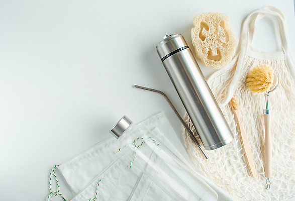 포토 JPG 해외이미지 사람없음 재활용 장바구니 오브젝트 수세미 친환경제품 텀블러 제로웨이스트 네트백 해외202310 해외포토 가방 컵 쇼핑 바구니 그린캠페인 사회이슈 친환경 파일형식