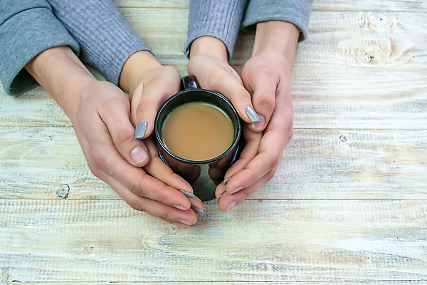 포토 JPG 해외이미지 커플 여자 남자 감정 커피 음료 음식 백그라운드 컨셉 탁자 아침 콩 관리 그림자 사랑 소년 사람없음 목재 컵 빛 갈색 검은색 거품 카페 낭만 우유 흰색 뜨거움 아침식사 정상 질감 향 에스프레소 라떼 옛날 해외202310 해외포토 주간 나무 식기 어린이 컬러 가구 재료 관계 유제품 곡류 사람 상점 식사 파일형식