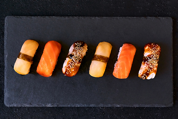 포토 JPG 해외이미지 전통 접시 아시아 음식 바다 백그라운드 밥 치즈 건강 어류 동양인 사람없음 빨간색 세트 컬러풀 식당 일본 검은색 식사 저녁식사 초밥 흰색 신선 해조류 두루마리 먹기 장어 해산물 메뉴 날것 롤 캘리포니아 연어 모음 생강 아보카도 점심식사 구성 맛있는 해외202310 해외포토 식기 나라 컬러 채소 과일 모션 유제품 인종 한글 상점 미국 수중동물 해양식물 일본음식 파일형식