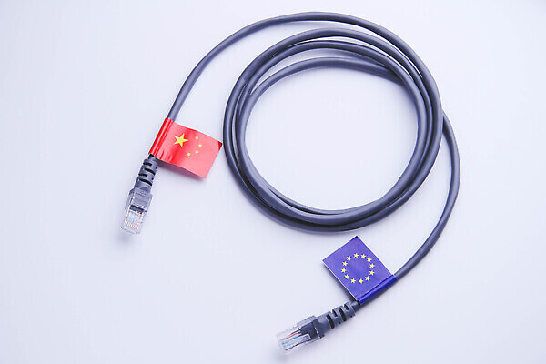 포토 JPG 해외이미지 지구 지도 돈 인터넷 회사 교통시설 그래프 아이디어 사람없음 금융 컴퓨터 세계 글로벌 지구본 3D 자료 미국 중국 터치 정보 화물 깃발 잡기 네트워크 구매 연결 사이버 스마트 분석 무역 베이징 아라비아 온라인 마케팅 소셜 정부 정치 해외202310 해외포토 산업 아시아 교통 컨셉 북아메리카 비즈니스 모션 경제 전자제품 쇼핑 운송업 재산 디지털합성 시설 파일형식