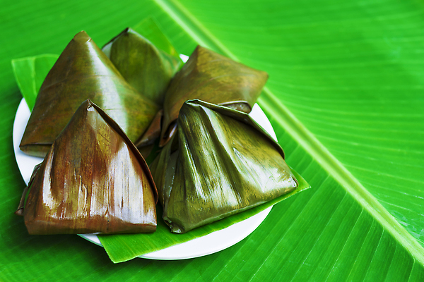 포토 JPG 해외이미지 전통 라이프스타일 아시아 문화 음식 백그라운드 잎 포장 디저트 요리 동양인 사람없음 초록색 케이크 식사 여러개 신선 달콤 맛 이슬람교 심플 각도 코코넛 말레이시아 라마단 인기 접기 채식주의자 페스츄리 맛있는 해외202310 해외포토 식물 나라 종교 빵 컬러 다수 컨셉 과일 모션 인종 생활 채식 파일형식