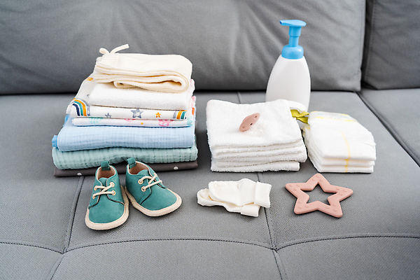 포토 JPG 해외이미지 별 사람없음 수건 젖병 계획 노리개젖꼭지 준비 기저귀 아기신발 로션 유아복 아기양말 해외202310 해외포토 자연요소 옷 신발 컨셉 위생용품 화장품 아기용품 파일형식