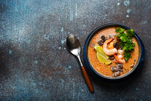 포토 JPG 해외이미지 그릇 사람없음 하이앵글 숟가락 수프 똠얌꿍 해외202310 해외포토 식기 뷰포인트 수저 태국음식 파일형식