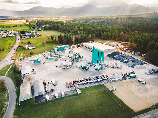 포토 JPG 해외이미지 모양 구름 산업 도로 모래 백그라운드 패턴 비즈니스 교통시설 하늘 사람없음 건물 금속 힘 기계 장비 쓰레기통 바위 업무 거친 컨테이너 아스팔트 땅 천 철 양동이 기중기 날것 내추럴 찌그러짐 땅바닥 콘크리트 해외202310 해외포토 자연요소 건축물 길 교통 컨셉 무늬 재질 바닥 돌_바위 직물 작업 중장비 시설 파일형식