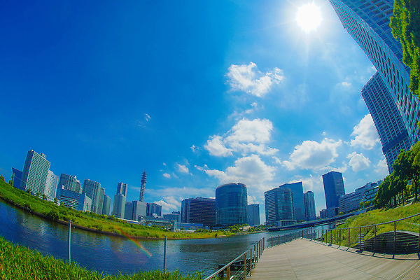 포토 JPG 해외이미지 백그라운드 비즈니스 자연 하늘 부동산 아파트 주택 풍경 사람없음 야외 건물 파란색 도시풍경 맑음 고층빌딩 공백 도시 천 만족 기관 카피스페이스 해외202310 해외포토 건축물 감정 컬러 날씨 빌딩 직물 재산 생태계 파일형식