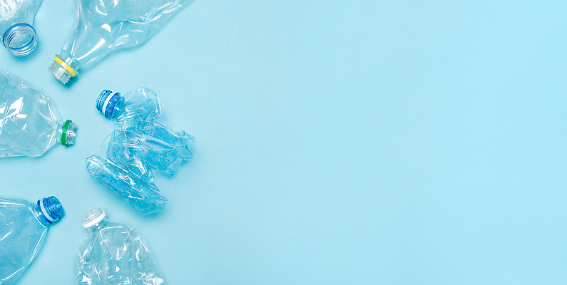 포토 JPG 해외이미지 디자인 배너 음료 백그라운드 컨셉 사람없음 물 파란색 반려동물 세트 환경 재활용 투명 주름 오염 플랫 쓰레기 폐기물 일회용 플라스틱 버리기 재활용품 낭비 찌그러짐 고립 구김 분류 왜곡 중고 많음 카피스페이스 비어있는 해외202310 해외포토 자연요소 동물 컬러 모션 재질 공백 친환경 파일형식