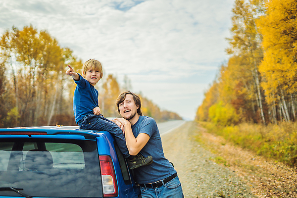 포토 JPG 해외이미지 백인 라이프스타일 여자 남자 행복 도로 어린이 여행 가족 교통시설 자동차 자연 휴가 함께함 항해 웃음 사람 동양인 두명 부모 뷰티 여행객 중국 운전 자유 아빠 언니 남동생 자동 해외202310 해외포토 서양인 감정 아시아 길 육상교통 교통 컨셉 배_교통 관계 모션 표정 인종 생활 시설 생태계 자매 동생 파일형식