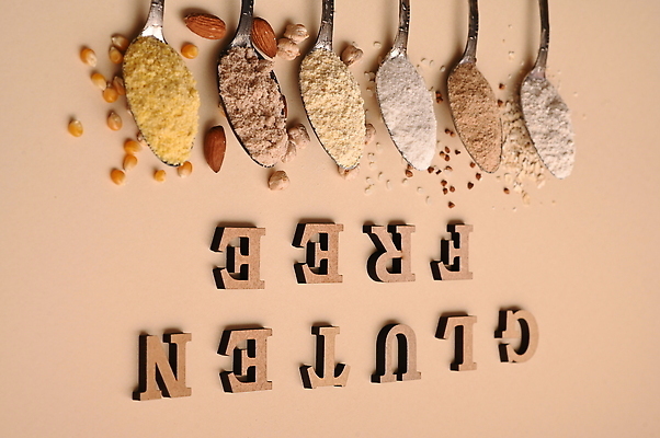 포토 JPG 해외이미지 라이프스타일 종이 음식 백그라운드 다이어트 재료 텍스트 밥 건강 옥수수 씨앗 사람없음 목재 가로 단어 컬러풀 갈색 숟가락 식사 저녁식사 그룹 메시지 신문 낟알 시리얼 편지 먹기 메밀 날것 밀가루 머리위 코르크 비타민 서명 우표 판지 점심식사 단백질 무료 영양분 차단 비건 해외202310 해외포토 나무 식물 문자 컬러 식재료 모션 곡류 수저 생활 간행물 뉴스 가루 영양소 채식주의자 파일형식