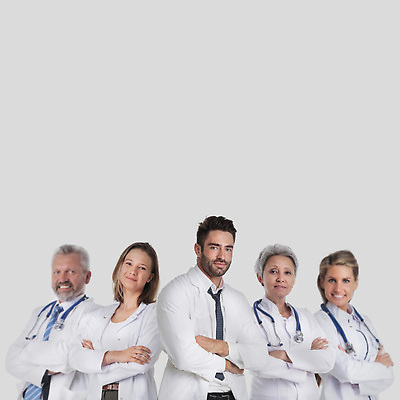포토 JPG 해외이미지 백인 직업 디자인 여자 남자 행복 무기 백그라운드 유니폼 텍스트 청진기 성공 함께함 병원 서기 미소 사람 동양인 여러명 성인 약 회색 간호사 의사 코트 자신감 그룹 동료 직원 교차 고립 접기 통일 카피스페이스 해외202310 해외포토 서양인 옷 감정 컬러 다수 컨셉 의학 관계 의료기기 모션 표정 인종 공백 외투 의료진 파일형식