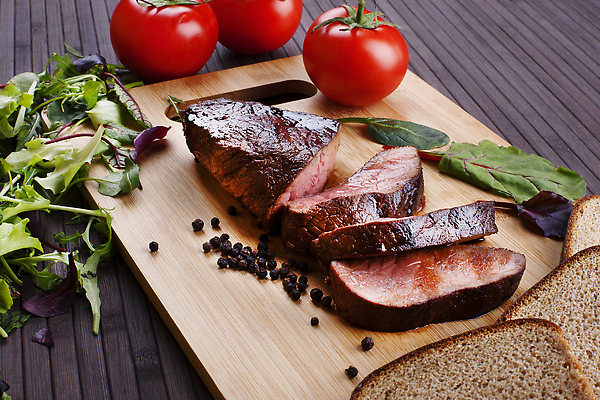 포토 JPG 해외이미지 음식 백그라운드 토마토 채소 양파 마늘 육류 돼지고기 스테이크 요리 사람없음 가로 빨간색 상점 주방 검은색 블록 샐러드 소고기 햄버거 신선 큼 미트볼 자르기 굽기 오브젝트 햄 날것 슛 후추 양고기 단백질 등심 식용 해외202310 해외포토 컬러 식재료 모션 패스트푸드 서양음식 크기 구이 향신료 영양소 파일형식