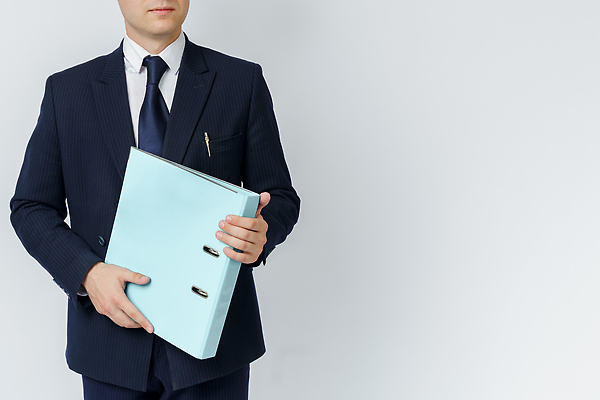 포토 JPG 해외이미지 직업 학생 응시 남자 셔츠 지도 비즈니스 사업가 성공 노동자 실내 한명 서기 사람 정장 금융 경제 사무실 펜 성장 흰색 작업 비즈니스맨 자신감 우아함 대표 종업원 보고서 경영자 리더 문서 상업 폴더 비서 경영 심각 정중 해외202310 해외포토 1 시선 옷 감정 컬러 컨셉 상의 모션 내부 필기구 직장인 파일 파일형식