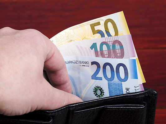 포토 JPG 해외이미지 손 지폐 돈 비즈니스 사람없음 금융 경제 검은색 쪽지 지갑 아제르바이잔 해외202310 해외포토 나라 컬러 신체부위 재산 파일형식