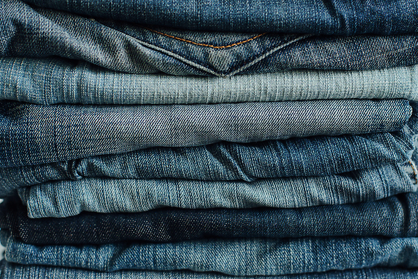 포토 JPG 해외이미지 디자인 옷 남자 컬러 백그라운드 패턴 바지 새로움 선반 사람없음 캐주얼 파란색 유행 세일 쌓기 상점 흰색 청바지 직물 면 우아함 주머니 바느질 남색 자르기 수집 질감 심플 소매 흙더미 고립 옛날 접기 스타일 해외202310 해외포토 가구 컨셉 무늬 모션 하의 사람 흙 파일형식 더미