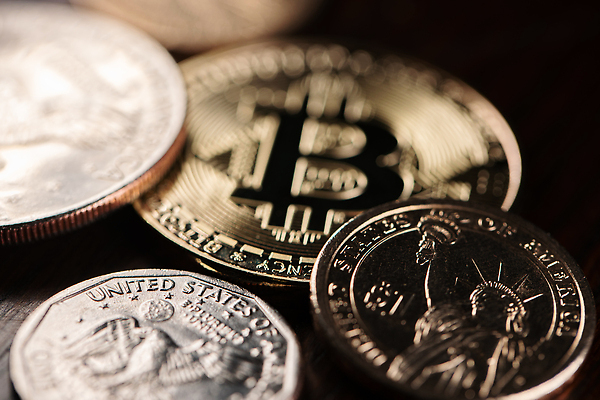 포토 JPG 해외이미지 컨셉 돈 인터넷 비즈니스 성공 미래 사람없음 금융 경제 달러 디지털 동전 성장 시장 재산 황금 플랫 암호 발굴 심볼 무역 투자 전자 이익 보물 구역 페니 가상 니켈 해외202310 해외포토 산업 금속 원소 파일형식