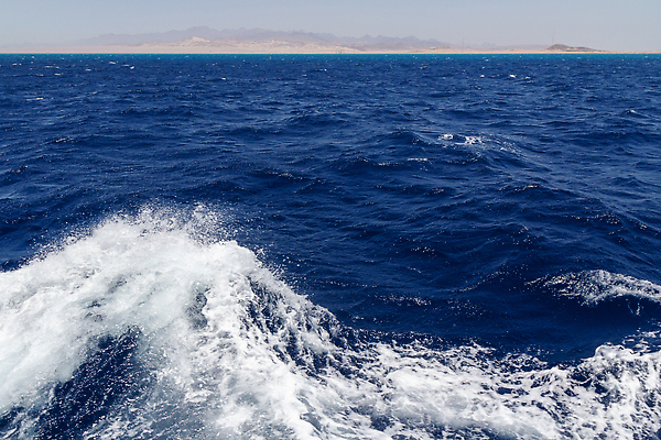 포토 JPG 해외이미지 라이프스타일 스포츠 파도 바다 여행 요트 바람 휴가 항해 사람없음 물 여름 파란색 맑음 낭만 자유 흰색 보트 고급 크루즈 갑판 함선 레가타 뱃놀이 수평선 해외202310 해외포토 레이스천 자연요소 계절 컬러 컨셉 배_교통 날씨 생활 전통놀이 직물 파일형식