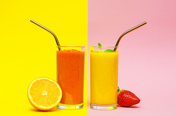 포토 JPG 해외이미지 열매 음료 음식 다이어트 오렌지 과일 유리 딸기 디저트 건강 사람없음 빨간색 파란색 컬러풀 우주 금속 주방 주스 신선 칵테일 달콤 혼합 유기농 날것 망고 밀짚 요거트 쉐이크 섞기 스무디 이국적 채식주의자 핸드메이드 카피스페이스 비건 맛있는 해외202310 해외포토 식물 웰빙 컬러 재질 유제품 주류 공백 맛 짚 열대과일 채식 파일형식