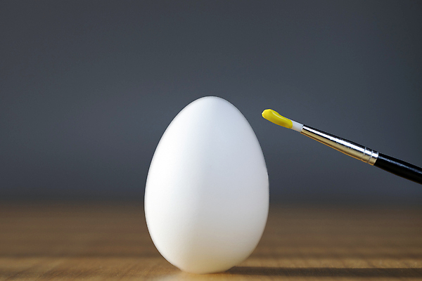 포토 JPG 해외이미지 전통 손 디자인 계절 행복 어린이 음식 컬러 백그라운드 컨셉 가족 탁자 휴가 부활절 주택 함께함 미술 이벤트 사람없음 목재 장식 빨간색 파란색 컬러풀 뷰티 노란색 바구니 계란 축제 페인트 봄 흰색 축하 붓 심볼 준비 그림 사냥 페인트붓 해외202310 해외포토 나무 기념일 감정 가구 재료 관계 문화예술 사람 건물 신체부위 알 파일형식