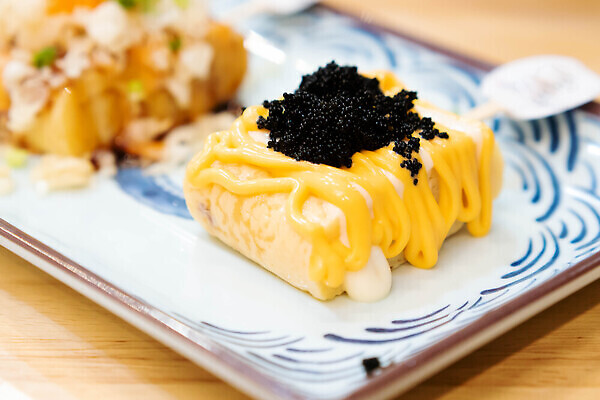 포토 JPG 해외이미지 전통 접시 아시아 문화 음식 백그라운드 다이어트 과일 재료 디저트 건강 어류 요리 동양인 사람없음 노란색 케이크 식당 계란 일본 식사 저녁식사 초밥 흰색 신선 닫기 달콤 맛 굽기 먹기 해산물 롤 오믈렛 점심식사 핸드메이드 일본음식 맛있는 해외202310 해외포토 식기 나라 컬러 컨셉 모션 인종 상점 알 수중동물 계란요리 구이 파일형식