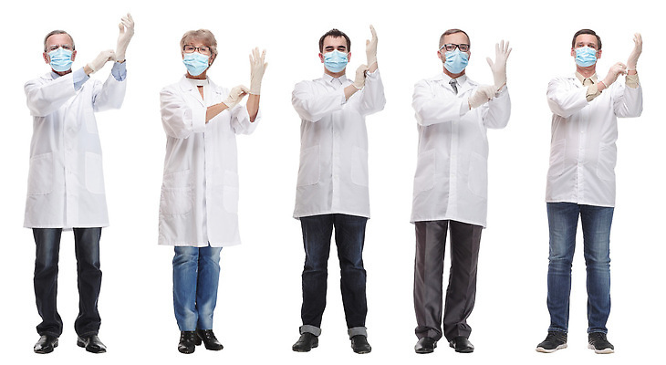 포토 JPG 해외이미지 전신 여자 노년 남자 중년 서기 여러명 성인 앞모습 의사 의사가운 수술장갑 수술용마스크 착용 성인만 해외202310 해외포토 뷰포인트 장갑 다수 모션 마스크 사람 의료진 가운 파일형식