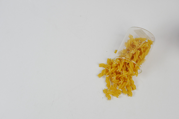 포토 JPG 해외이미지 모양 재료 건조 나선형 건강 스파게티 요리 사람없음 쌓기 식사 이탈리아 소용돌이 면 밀 먹기 질감 반죽 흙더미 마카로니 채식주의자 탄수화물 해외202310 해외포토 유럽 무늬 모션 곡류 파스타 흙 회오리 채식 파스타면 파일형식 더미