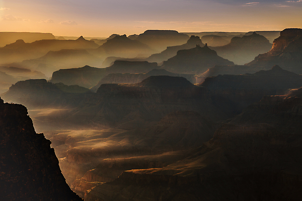 포토 JPG 해외이미지 공원 실루엣 모래 여행 백그라운드 오렌지 자연 아침 산 건조 파노라마 국립공원 그림자 풍경 사람없음 야외 뷰티 노란색 일출 골짜기 미국 일몰 사막 암석 황무지 부식 좁은 애리조나 침식 천연기념물 그랜드캐니언 전국 지질학 수평선 카피스페이스 해외202310 해외포토 주간 공공시설 교육 컬러 북아메리카 과일 촬영기법 노을 공백 돌_바위 생태계 파일형식