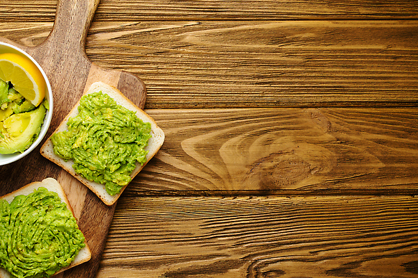 포토 JPG 해외이미지 사람없음 레몬 식빵 나무바닥 토스트 아보카도 나무도마 카피스페이스 오픈샌드위치 해외202310 해외포토 빵 과일 바닥 도마 샌드위치 목재 공백 파일형식