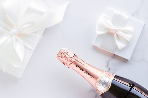 포토 JPG 해외이미지 리본 포장 선물 사람없음 고급 대리석 샴페인병 해외202310 해외포토 컨셉 재료 술병 샴페인 파일형식