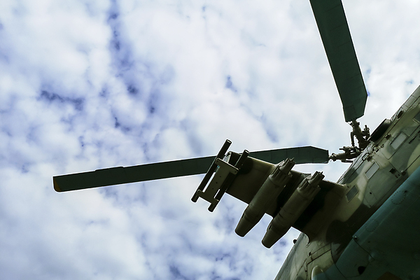 포토 JPG 해외이미지 무기 포즈 교통시설 하늘 사람없음 힘 총 긴급 칼날 구출 헬리콥터 보호 공격 충돌 항공 서비스 군용 싸움 전쟁 육군 변장 무거움 엔진 총알 대패 특별함 폭행 헬프 해외202310 해외포토 교통 컨셉 모션 비행기 군대 도움 폭력 범죄 무게 시설 파일형식