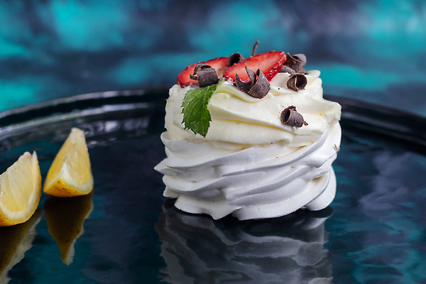 포토 JPG 해외이미지 근접촬영 사람없음 케이크 달콤 휘핑크림 해외202310 머랭쿠키 해외포토 뷰포인트 디저트 쿠키 맛 크림 머랭 휘핑 파일형식